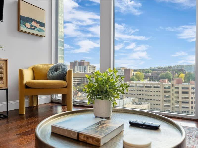 Cozysuites 1Br, Ppg Paints Arena, Pitts 피츠버그 외부 사진